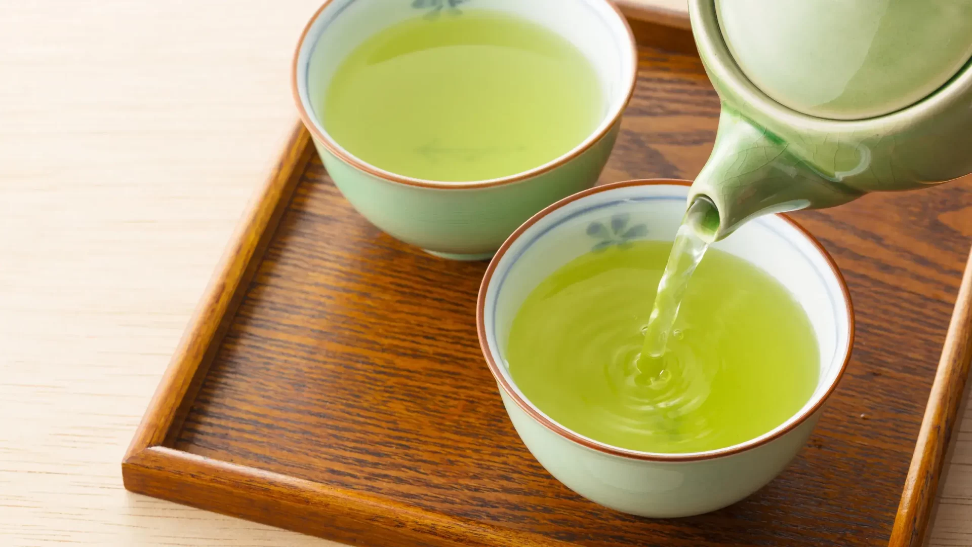 آشنایی با خواص چای سبز + تاثیر چای سبز برای لاغری